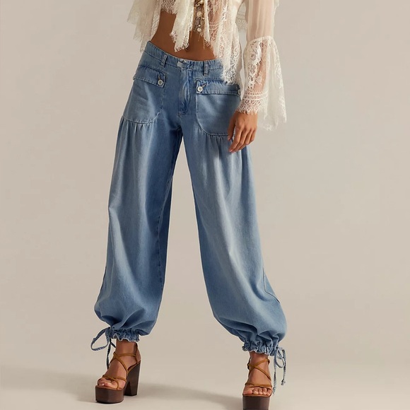 Free People Lotus Balloon Jeans - Picture 2 of 8